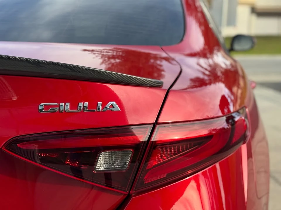 2017 Alfa Romeo Giulia - Image 10 of 20