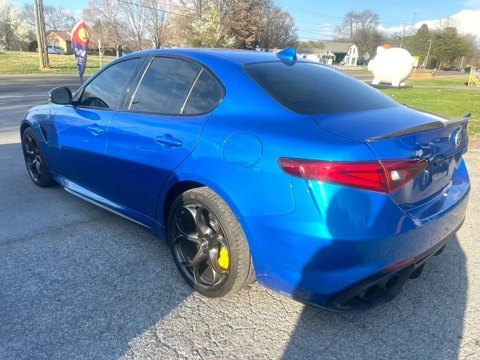 2017 Alfa Romeo Giulia - Image 14 of 14