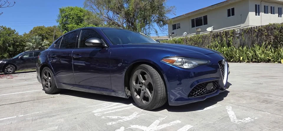2017 Alfa Romeo Giulia - Image 13 of 14