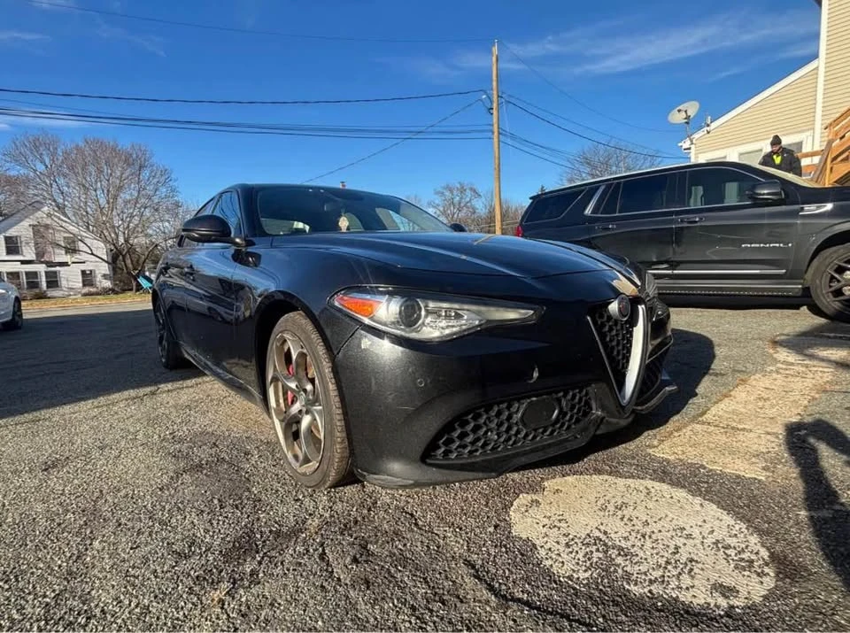 2017 Alfa Romeo Giulia - Image 8 of 12