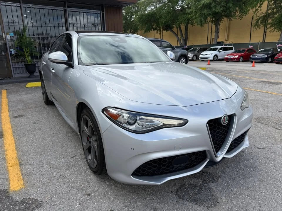 2017 Alfa Romeo Giulia - Image 3 of 16