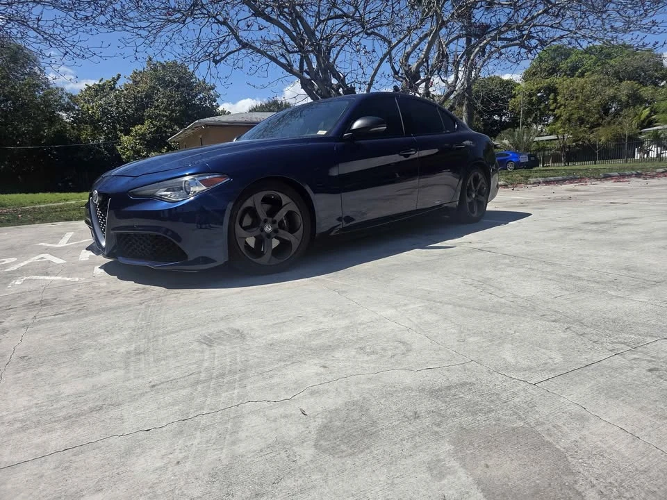 2017 Alfa Romeo Giulia - Image 10 of 14