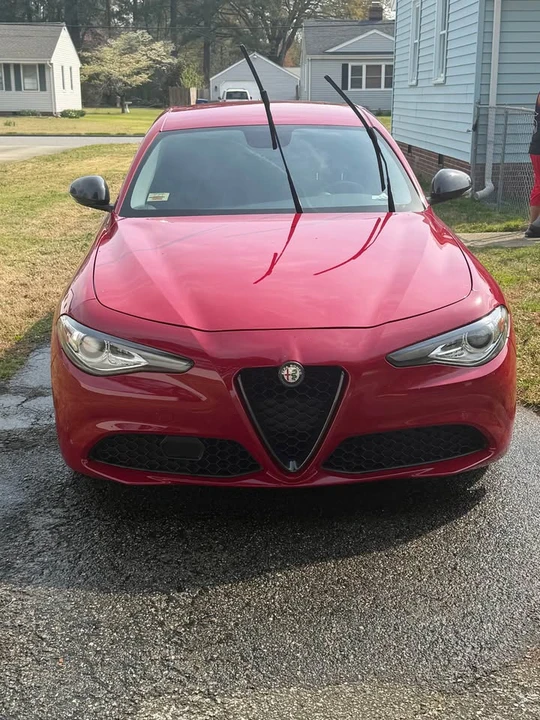 2017 Alfa Romeo Giulia - Image 6 of 11