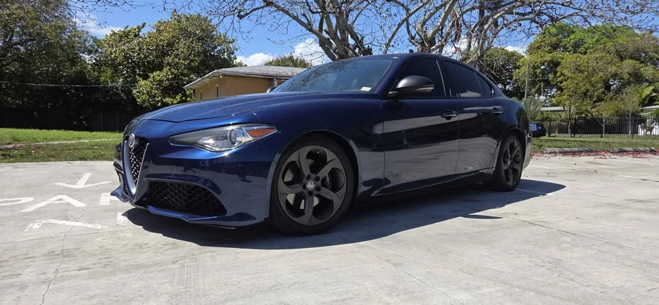 2017 Alfa Romeo Giulia - Image 5 of 10