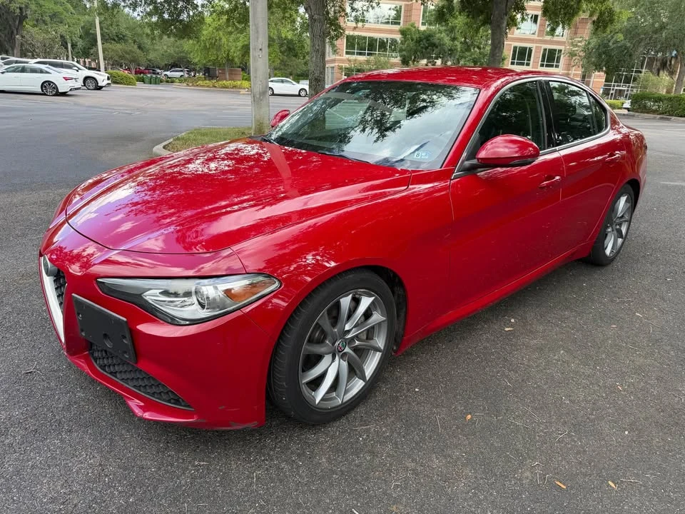2017 Alfa Romeo Giulia - Image 2 of 11