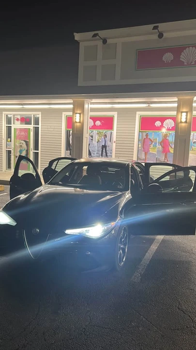 2017 Alfa Romeo Giulia - Image 4 of 12