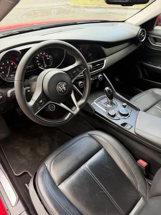 2017 Alfa Romeo Giulia - Image 11 of 11