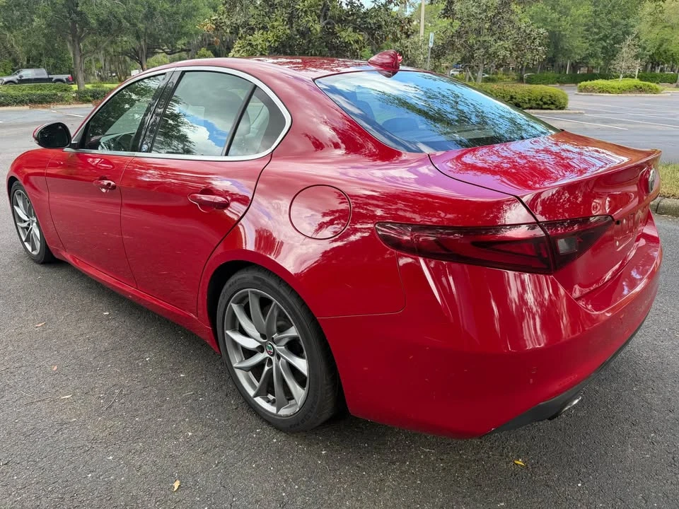 2017 Alfa Romeo Giulia - Image 7 of 11