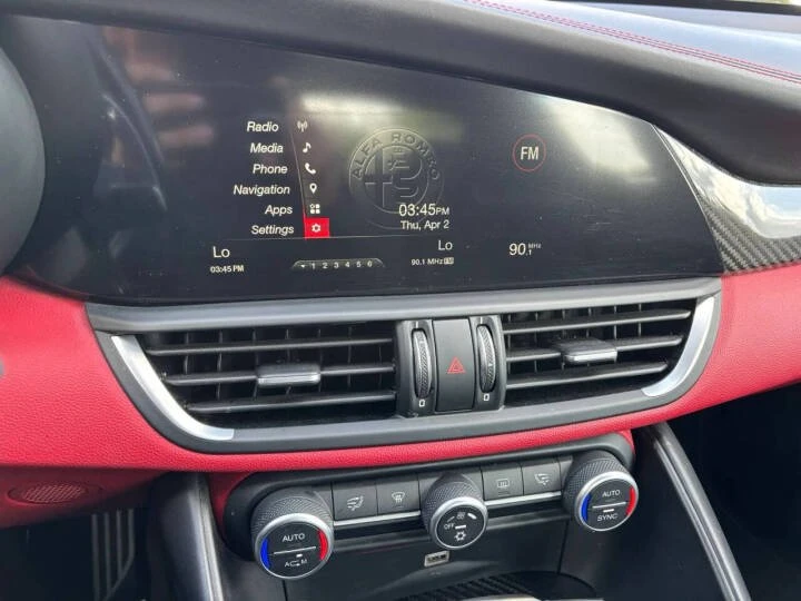 2017 Alfa Romeo Giulia Quadrifoglio - Image 12 of 20