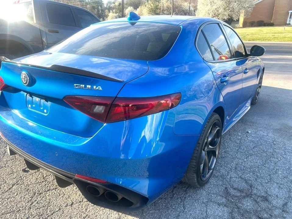 2017 Alfa Romeo Giulia - Image 5 of 14