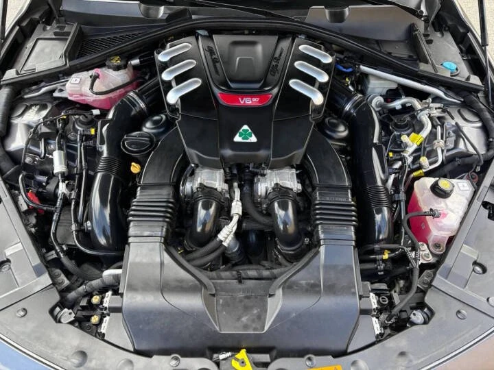 2017 Alfa Romeo Giulia Quadrifoglio - Image 19 of 20