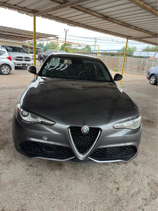 2017 Alfa Romeo Giulia - Image 2 of 10