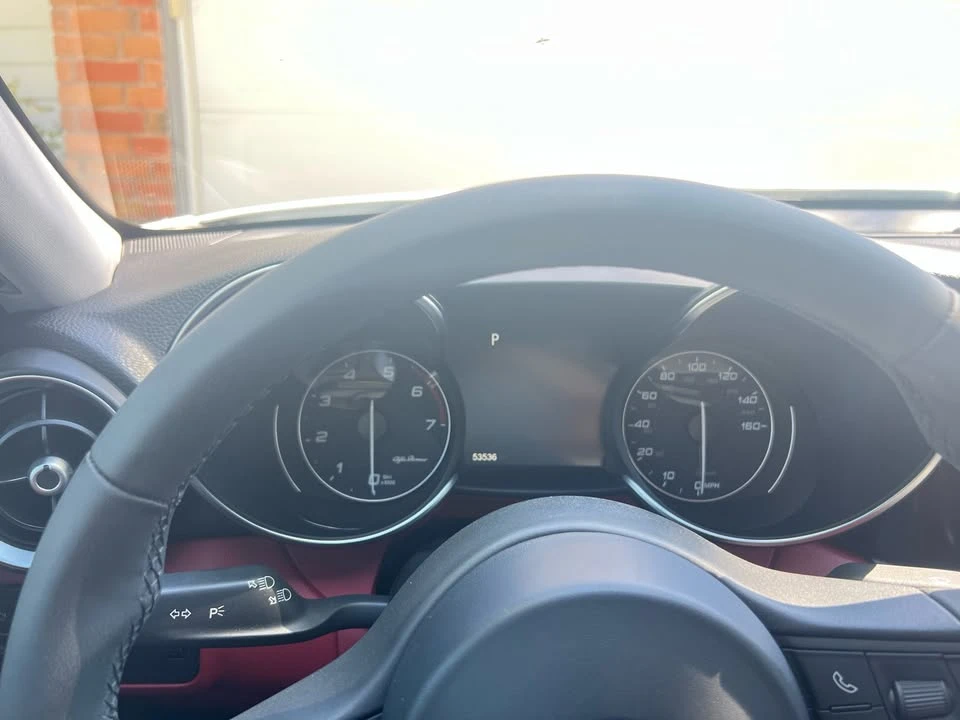 2017 Alfa Romeo Giulia - Image 9 of 9