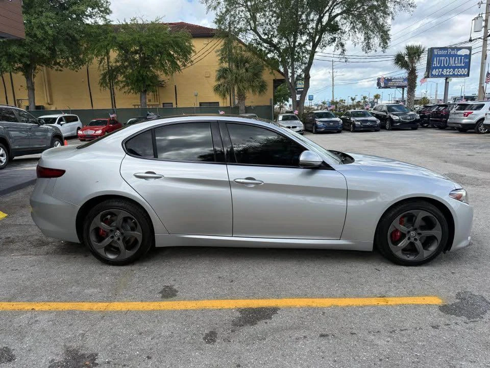 2017 Alfa Romeo Giulia - Image 3 of 17