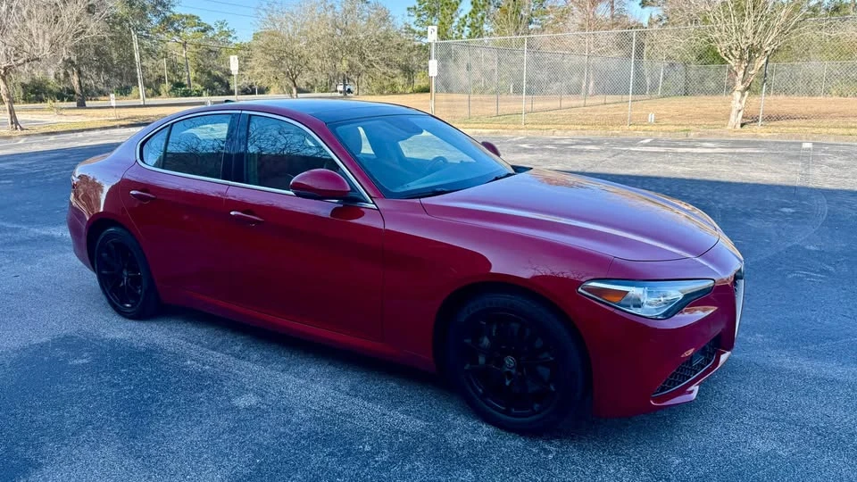 2017 Alfa Romeo Giulia Quadrifoglio - Image 3 of 19
