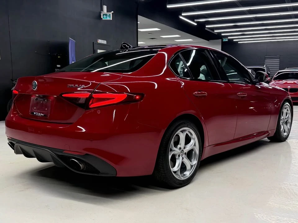 2017 Alfa Romeo Giulia - Image 3 of 15