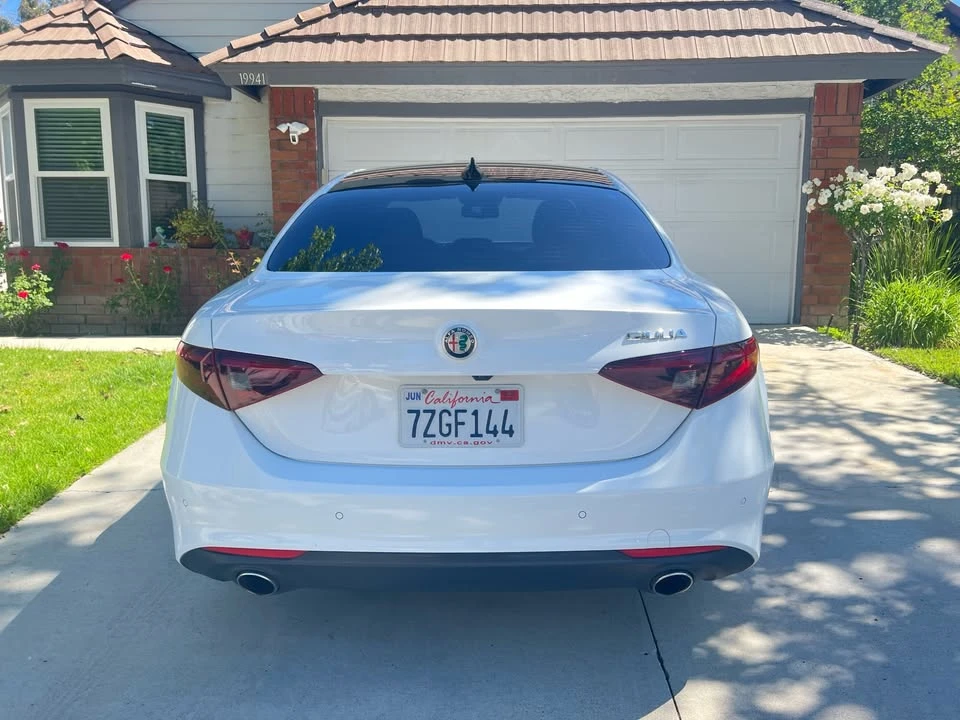 2017 Alfa Romeo Giulia - Image 6 of 9