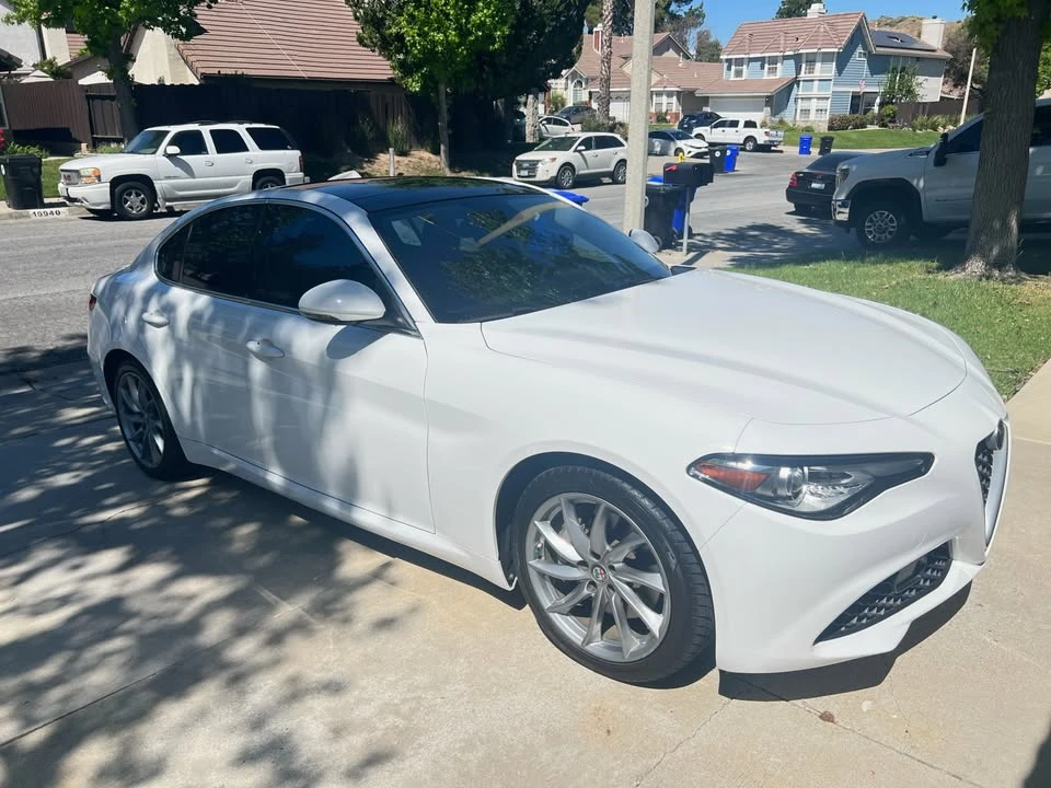 2017 Alfa Romeo Giulia - Image 3 of 9