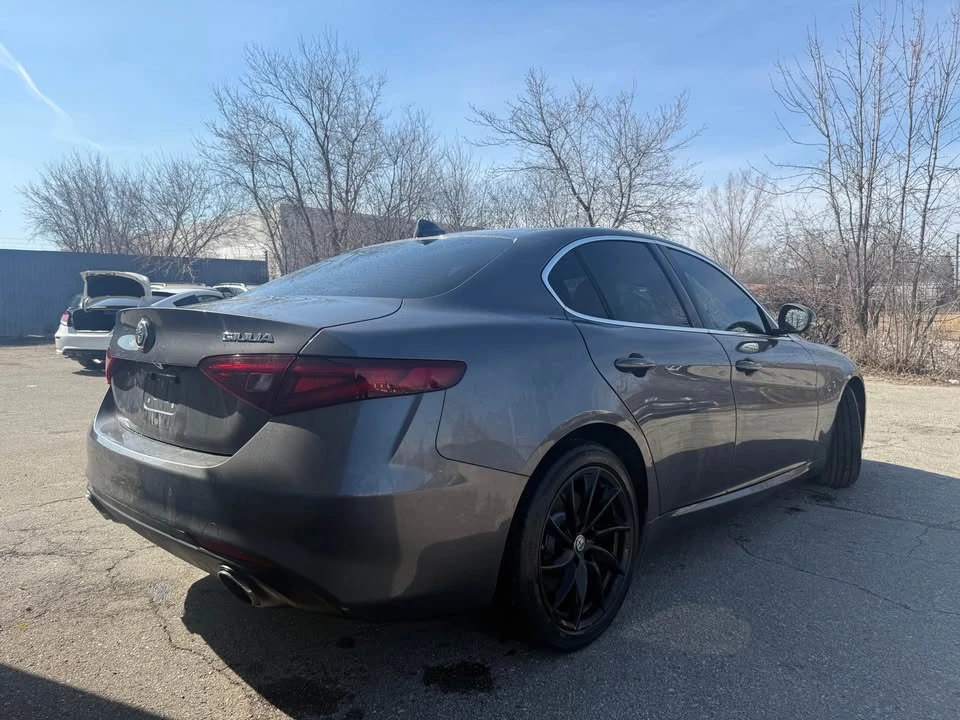 2017 Alfa Romeo Giulia - Image 3 of 19