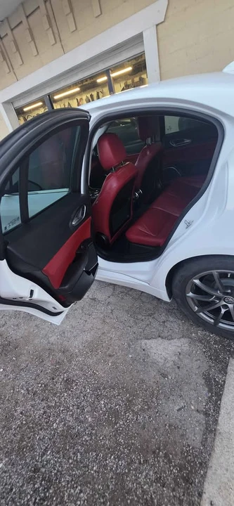 2017 Alfa Romeo Giulia - Image 4 of 9