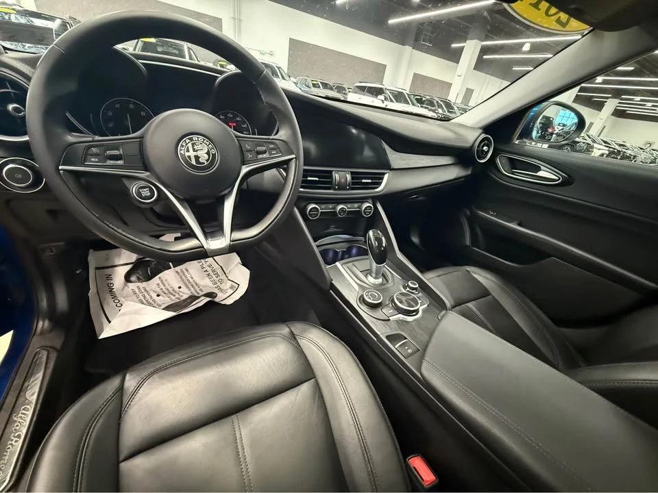 2017 Alfa Romeo Giulia - Image 3 of 10
