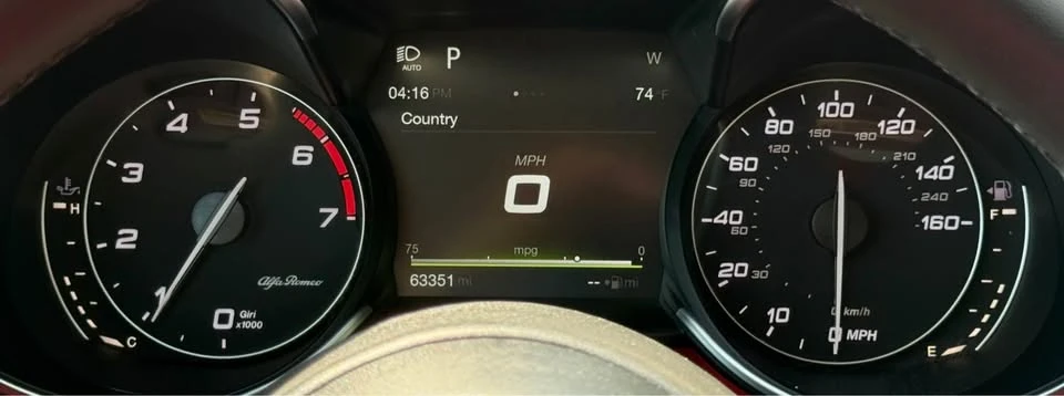 2017 Alfa Romeo Giulia - Image 12 of 20