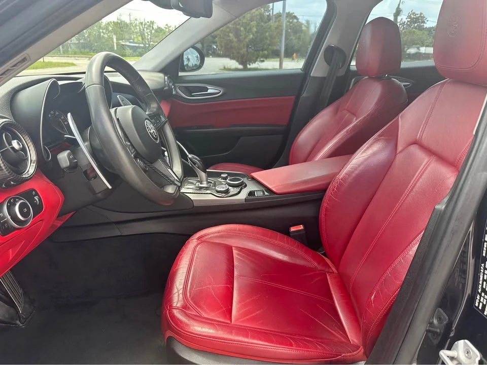 2017 Alfa Romeo Giulia - Image 10 of 11