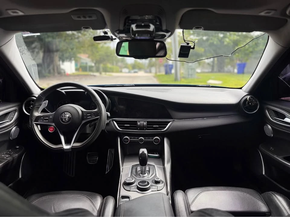 2017 Alfa Romeo Giulia - Image 13 of 13