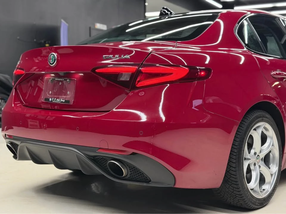2017 Alfa Romeo Giulia - Image 20 of 20