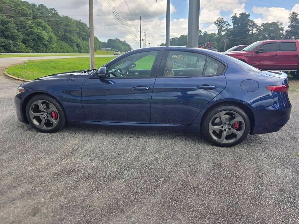 2017 Alfa Romeo Giulia - Image 7 of 20