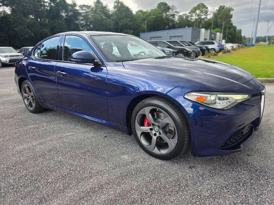 2017 Alfa Romeo Giulia - Image 3 of 20