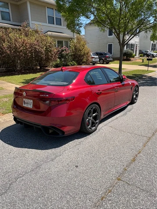 2017 Alfa Romeo Giulia - Image 2 of 18