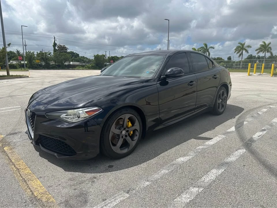 2017 Alfa Romeo Giulia - Image 3 of 11