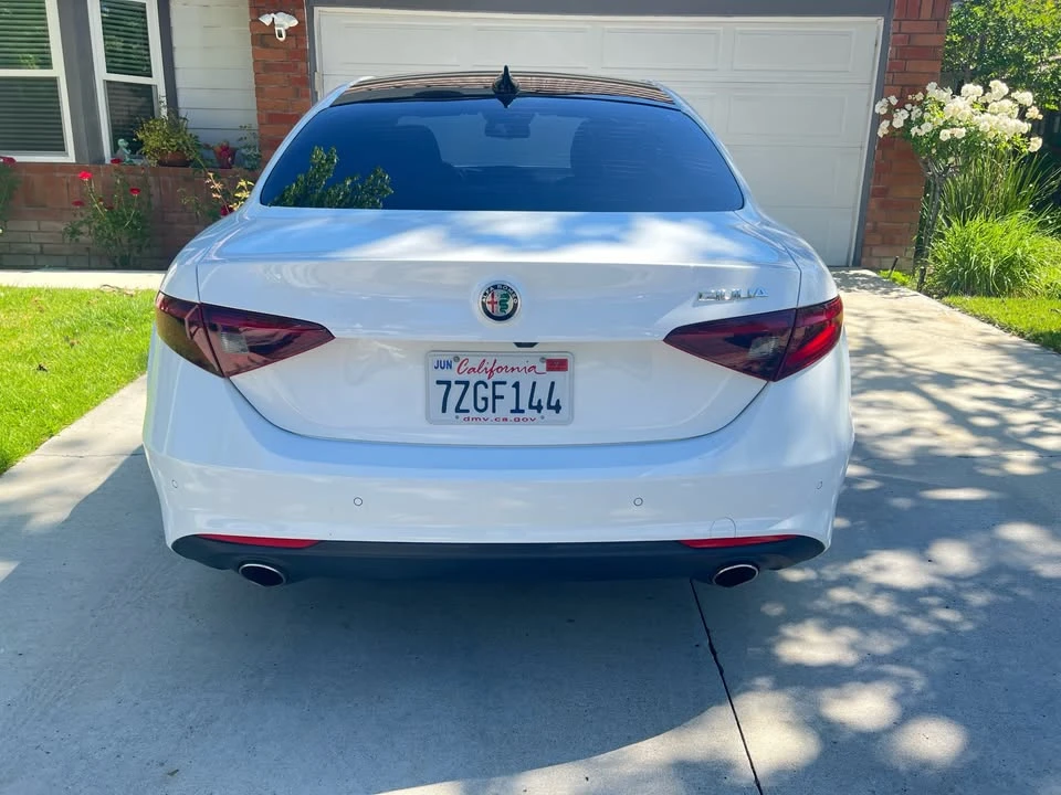 2017 Alfa Romeo Giulia - Image 4 of 9