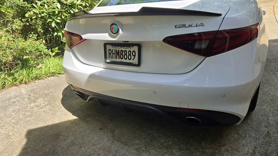 2017 Alfa Romeo Giulia - Image 5 of 11