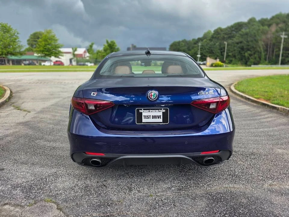 2017 Alfa Romeo Giulia - Image 5 of 20