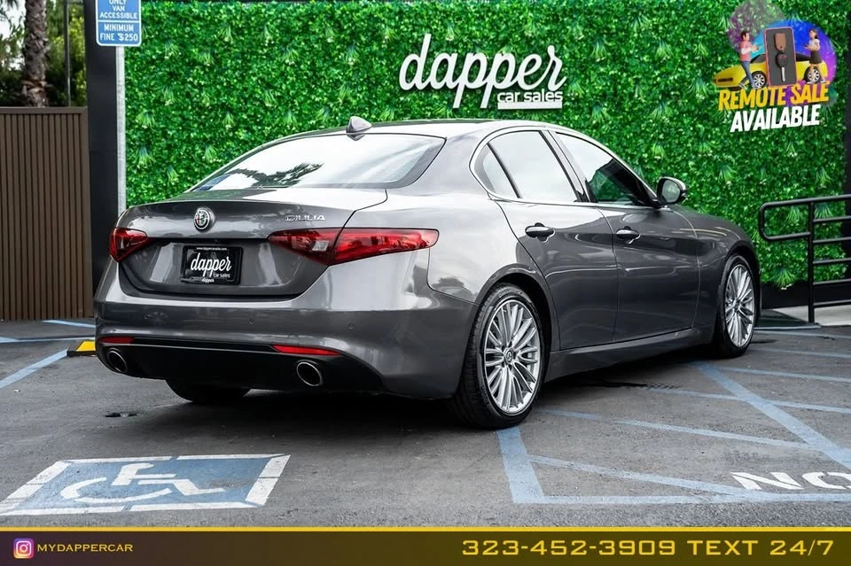 2017 Alfa Romeo Giulia - Image 12 of 14