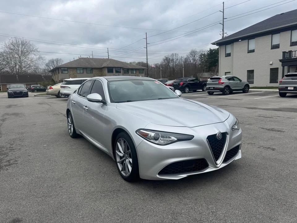 2017 Alfa Romeo Giulia - Image 3 of 10