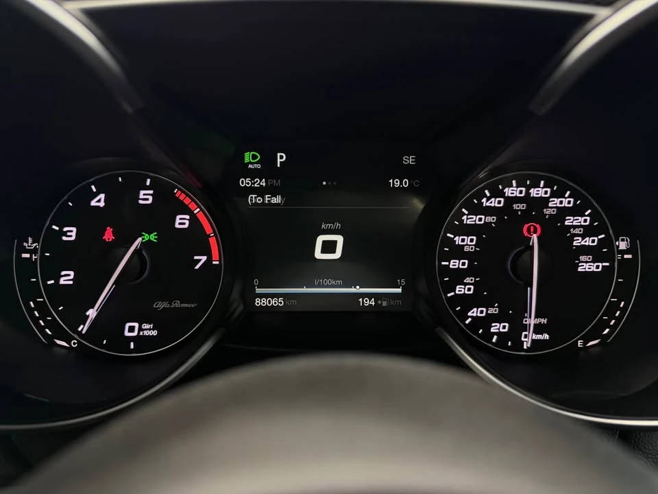 2017 Alfa Romeo Giulia - Image 10 of 20