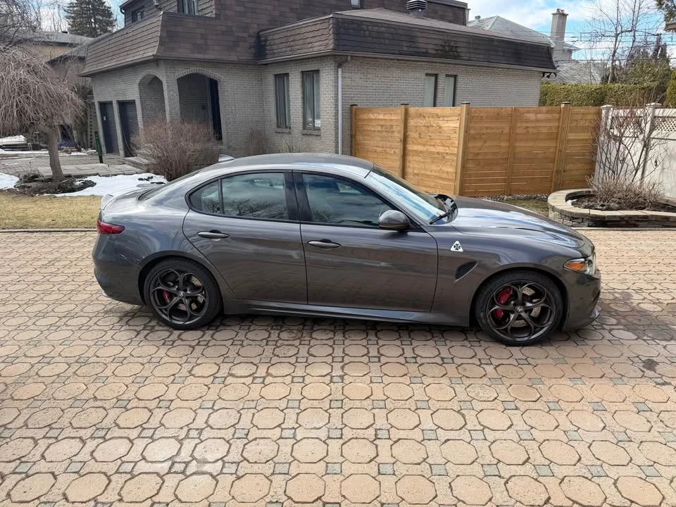 2017 Alfa Romeo Giulia - Image 4 of 10