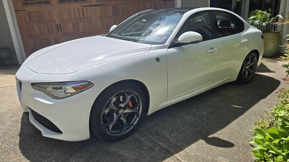 2017 Alfa Romeo Giulia - Image 3 of 11