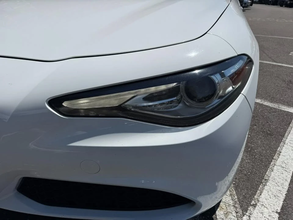 2017 Alfa Romeo Giulia - Image 10 of 20