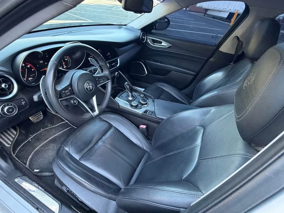 2017 Alfa Romeo Giulia - Image 20 of 20
