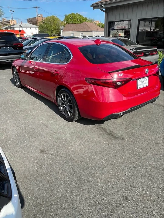 2017 Alfa Romeo Giulia - Image 6 of 20