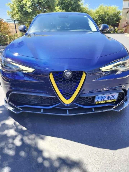 2017 Alfa Romeo Giulia - Image 2 of 20