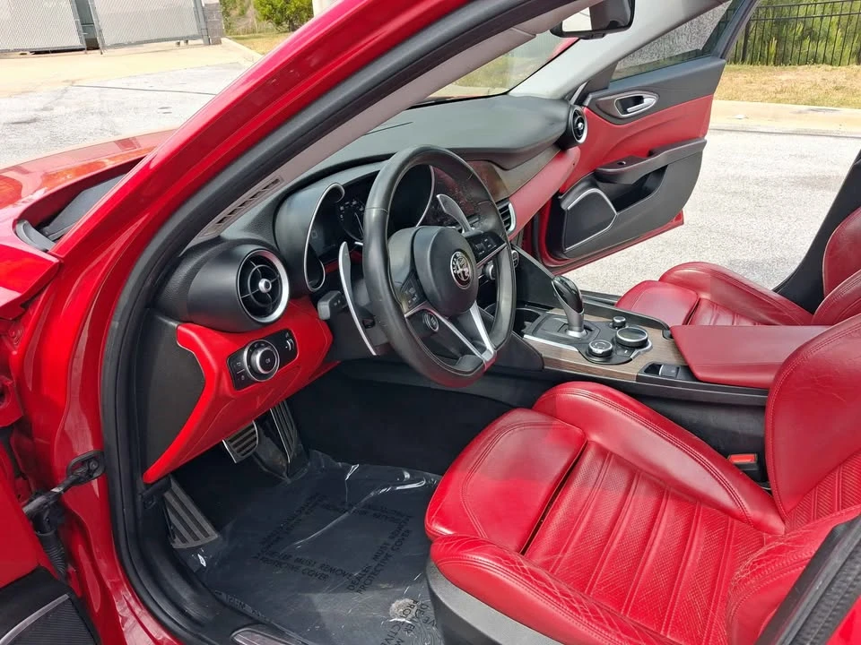 2017 Alfa Romeo Giulia - Image 12 of 16