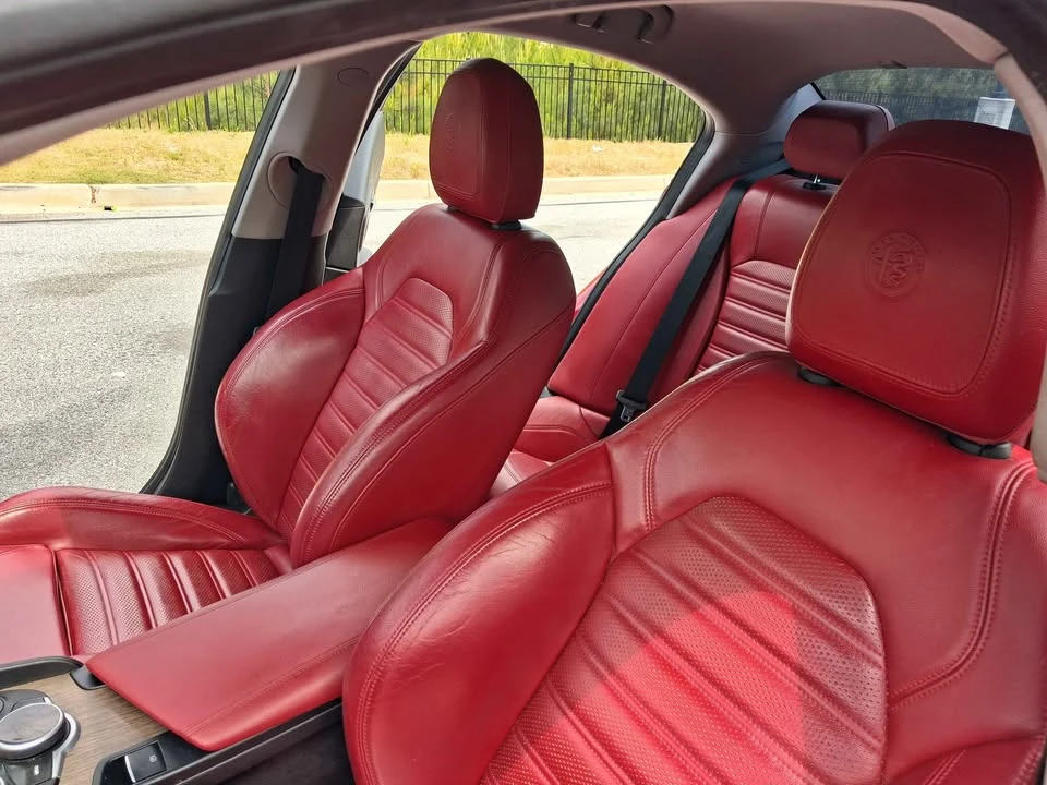 2017 Alfa Romeo Giulia - Image 13 of 16