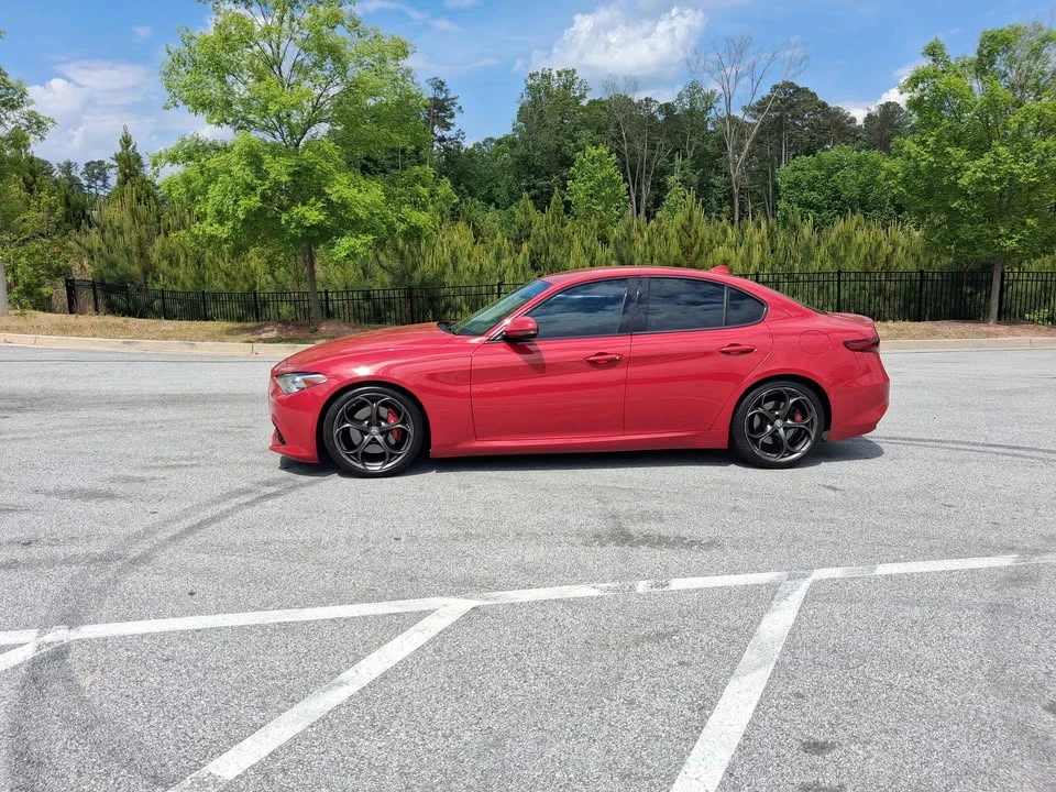 2017 Alfa Romeo Giulia - Image 8 of 16