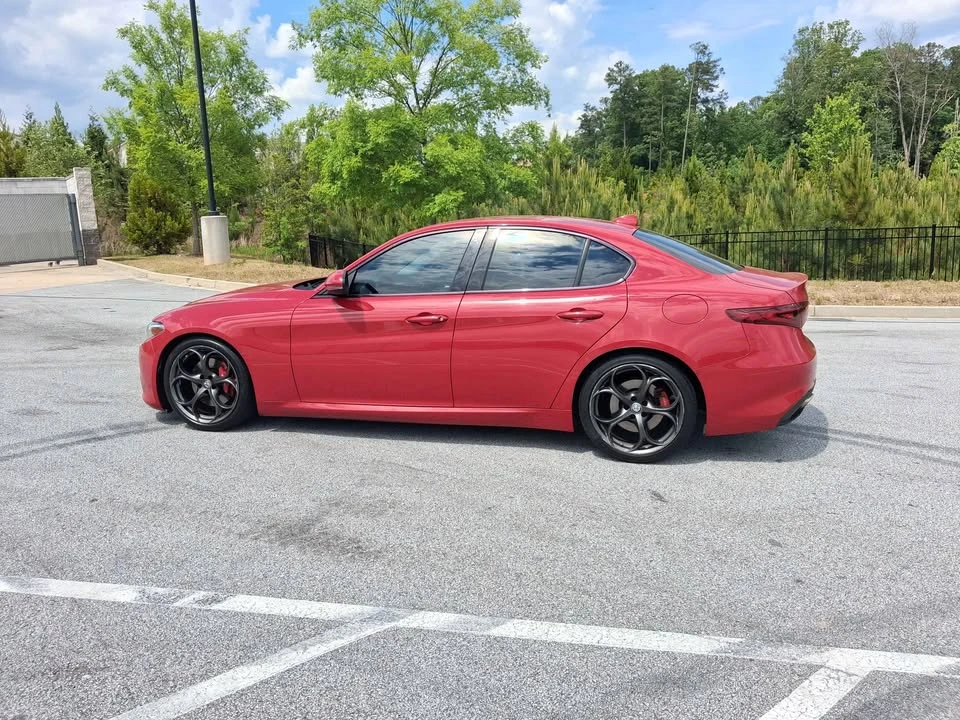 2017 Alfa Romeo Giulia - Image 7 of 16