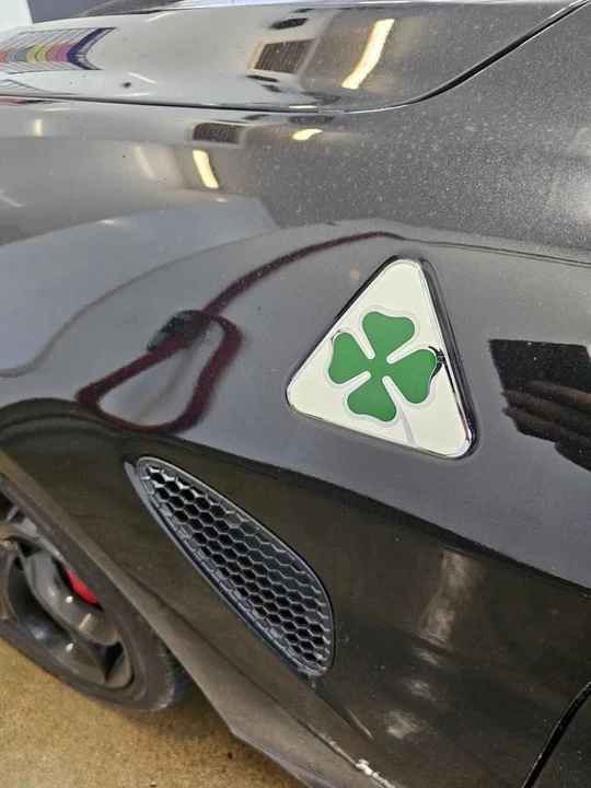 2017 Alfa Romeo Giulia - Image 14 of 14